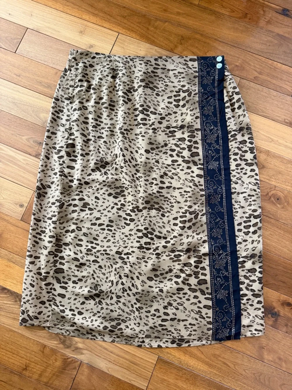 Requirements Woman Vintage Wrap Skirt 3X Animal Print Midi